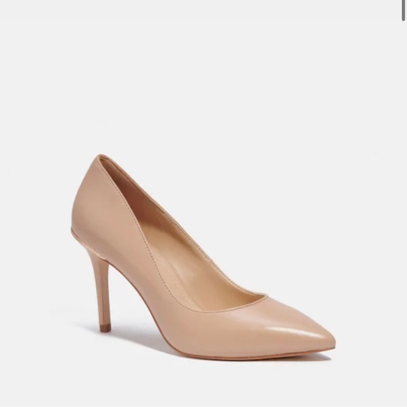 Coach women’s pumps - Picture 2 of 4